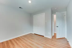 8635 Sunderland Rd, Houston, TX 77028 - Photo 21