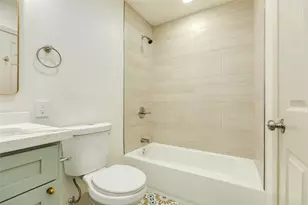 2305 55th St, Galveston, TX 77551 - Photo 11