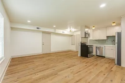 2305 55th Street #6, Galveston, TX 77551 - Photo 5