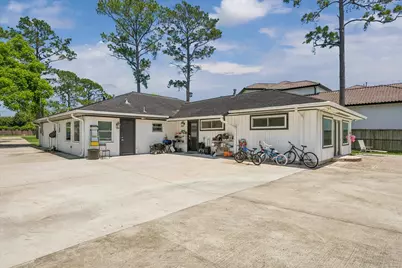 206 Melody Lane, Friendswood, TX 77546 - Photo 23