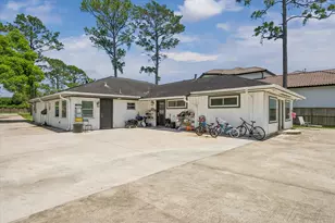 206 Melody Ln, Friendswood, TX 77546 - Photo 23