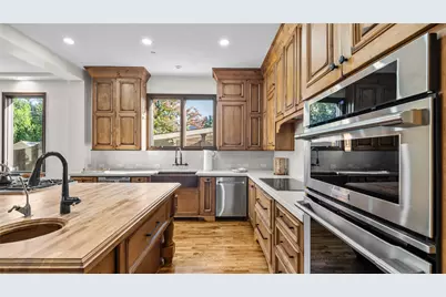 4914 Imperial Street, Bellaire, TX 77401 - Photo 11