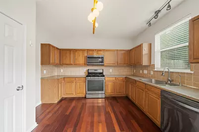 13059 Lawsons Creek Lane, Houston, TX 77072 - Photo 11