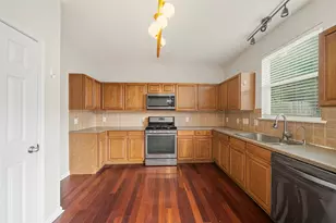 13059 Lawsons Creek Ln, Houston, TX 77072 - Photo 11