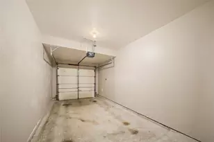 13059 Lawsons Creek Ln, Houston, TX 77072 - Photo 25