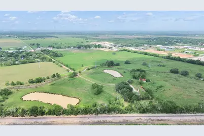 2100 Pine Knoll Road, Bay City, TX 77414 - Photo 9