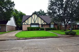 1806 Cedarwood Ct, Sugar Land, TX 77498 - Photo 33