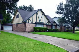 1806 Cedarwood Ct, Sugar Land, TX 77498 - Photo 1