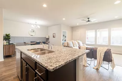 8435 Sacred Lotus Lane, Rosharon, TX 77583 - Photo 7