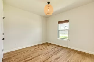 216 Creekside Ln, Lake Jackson, TX 77566 - Photo 29