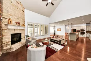 19410 Meadow Lakes Dr, Cypress, TX 77433 - Photo 15