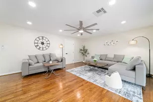 5727 Capello Dr, Houston, TX 77035 - Photo 23