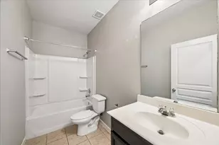 12314 Skyview Manor Dr, Houston, TX 77047 - Photo 17