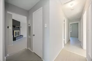 2302 Green Knoll Dr, Houston, TX 77067 - Photo 27