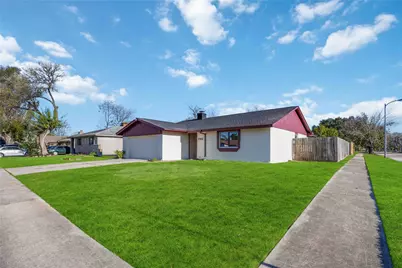 2302 Green Knoll Drive, Houston, TX 77067 - Photo 3