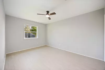 2302 Green Knoll Drive, Houston, TX 77067 - Photo 23