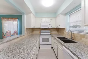2574 Marilee Ln, Houston, TX 77057 - Photo 9