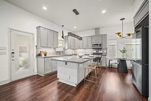 4643 Richmond Ave, Houston, TX 77027 - Photo 9
