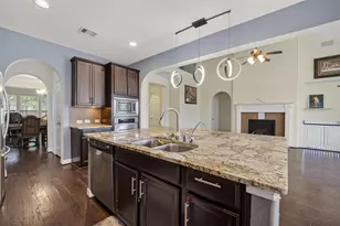 12611 Colonial Glen Ct, Pearland, TX 77584 - Photo 17