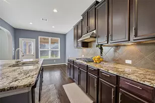 12611 Colonial Glen Ct, Pearland, TX 77584 - Photo 11