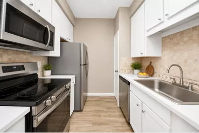 10053 Westpark Drive #285, Houston, TX 77042 - Photo 11