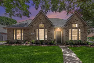 7643 Rainbow Bend Dr, Pasadena, TX 77505 - Photo 1