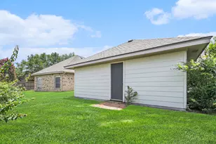 7643 Rainbow Bend Dr, Pasadena, TX 77505 - Photo 25