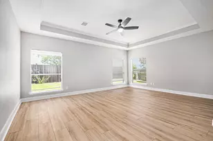 7643 Rainbow Bend Dr, Pasadena, TX 77505 - Photo 9