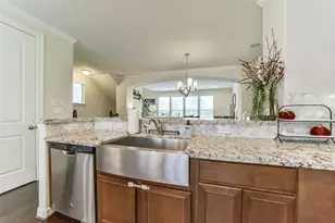 1517 Miles Oaks Pl, Houston, TX 77043 - Photo 9