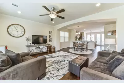 1517 Miles Oaks Place, Houston, TX 77043 - Photo 5