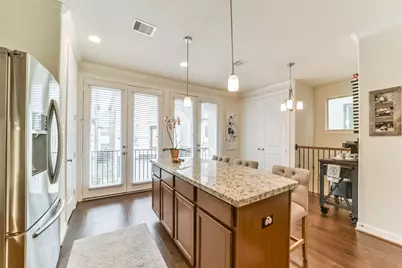 1517 Miles Oaks Place, Houston, TX 77043 - Photo 11