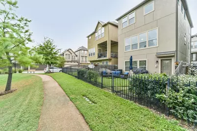 1517 Miles Oaks Place, Houston, TX 77043 - Photo 39