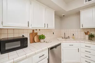 3123 Hazel Park Dr, Houston, TX 77082 - Photo 9