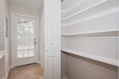 3300 Yorktown Street #17, Houston, TX 77056 - Photo 17