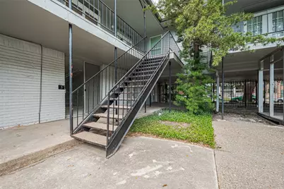 3300 Yorktown Street #17, Houston, TX 77056 - Photo 5