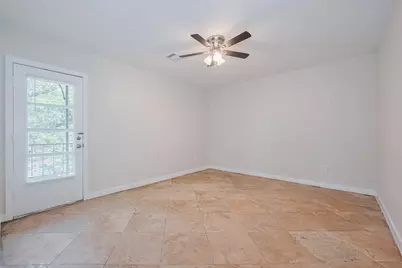 3300 Yorktown Street #17, Houston, TX 77056 - Photo 19