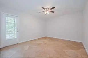 3300 Yorktown St, Houston, TX 77056 - Photo 19