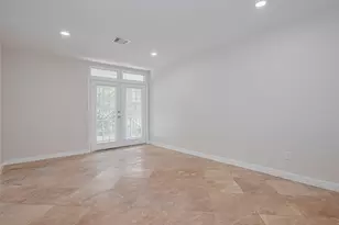 3300 Yorktown St, Houston, TX 77056 - Photo 9