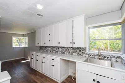 1230 W 4th Street, Freeport, TX 77541 - Photo 21