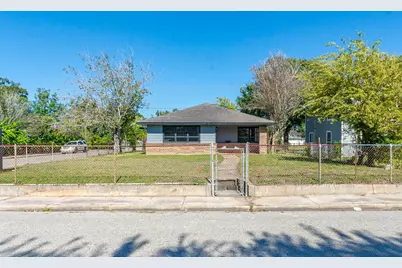 1230 W 4th Street, Freeport, TX 77541 - Photo 31