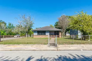 1230 W 4th St, Freeport, TX 77541 - Photo 31