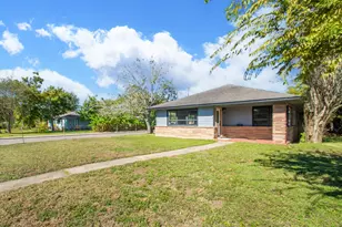 1230 W 4th St, Freeport, TX 77541 - Photo 3