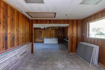 1230 W 4th Street, Freeport, TX 77541 - Photo 35