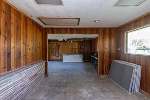 1230 W 4th St, Freeport, TX 77541 - Photo 35
