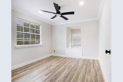 2207 S Palm Court, Pasadena, TX 77502 - Photo 17