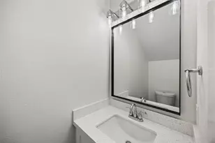 441 Hahlo St, Houston, TX 77020 - Photo 9
