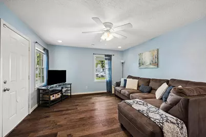 1517 Wayside Drive, Texas City, TX 77590 - Photo 3