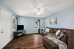 1517 Wayside Dr, Texas City, TX 77590 - Photo 3