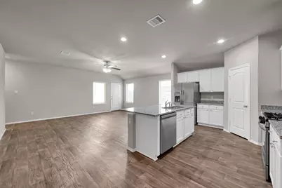 11331 Dawn Beach Lane, Conroe, TX 77304 - Photo 13