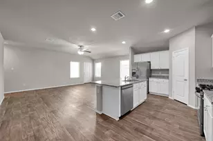 11331 Dawn Beach Ln, Conroe, TX 77304 - Photo 13